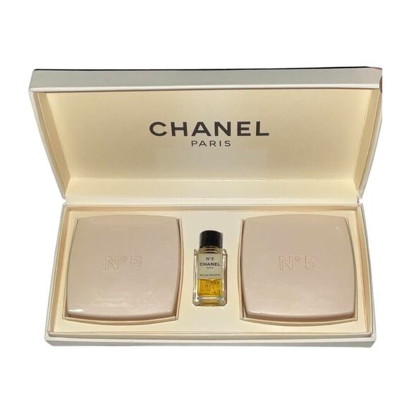 Chanel Paris No 5 Perfume and Bar Soap Set - Picture 6 of 6